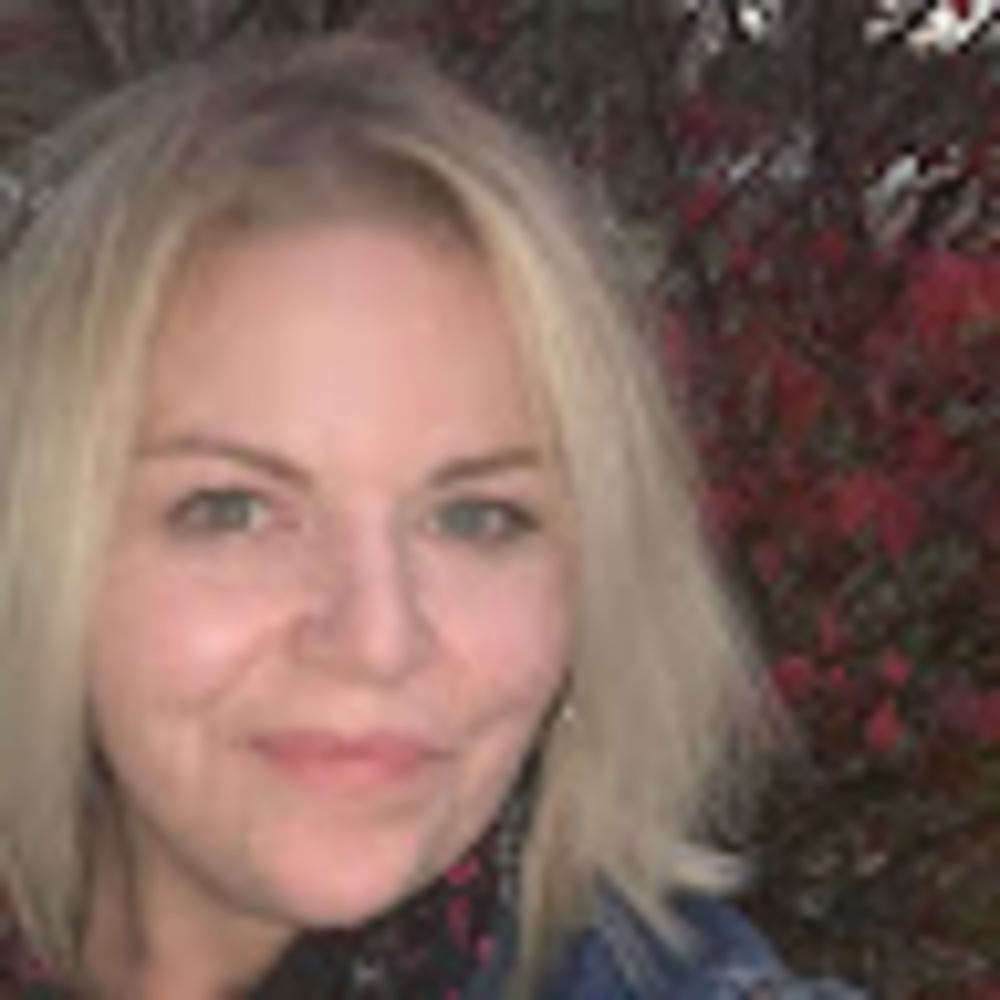 Meet your Posher, Anecia